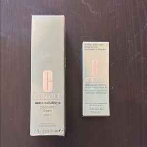 Clinique Acne Solutions Cleansing Foam and Moisturizer Set